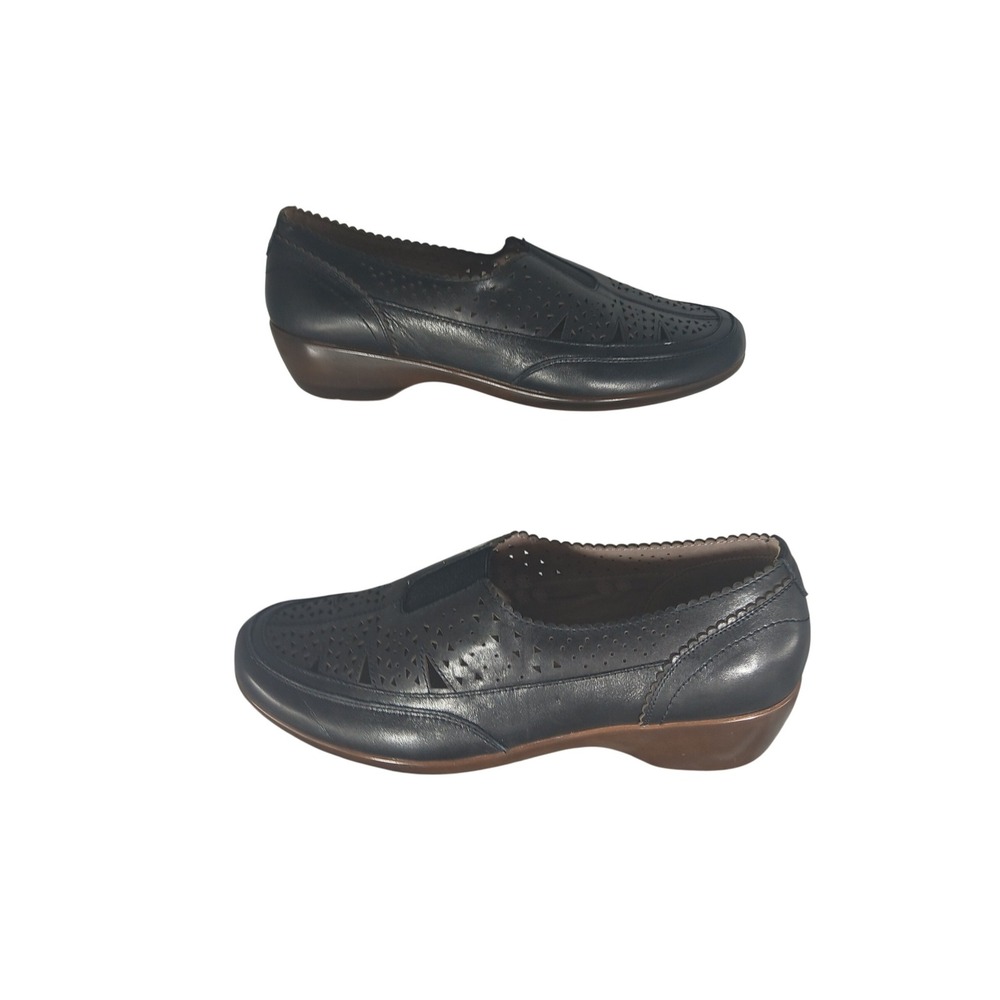 Easy‎ Spirit Secuff Women's Black Leather Perforated Slip On Loafer Shoes 9M